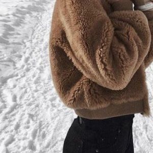 Meet your Posher, Aimee